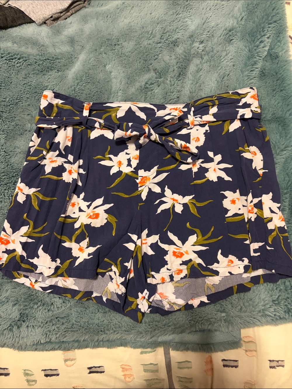 Old Navy Navy Floral High-Waist Tie Shorts